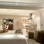 Double A Luxury Apartment